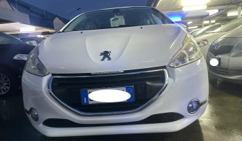 
									PEUGEOT 208 DIESEL pieno								