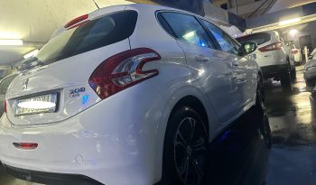 
									PEUGEOT 208 DIESEL pieno								