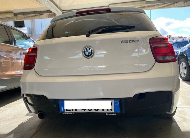 
								BMW SERIE 1 PACCHETTO M SPORT pieno									