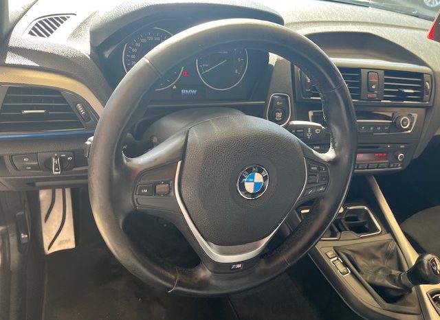 
								BMW SERIE 1 PACCHETTO M SPORT pieno									