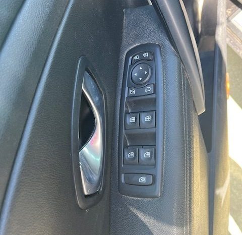 
								RENAUTL MEGANE pieno									