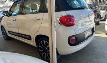 
									FIAT 500L pieno								