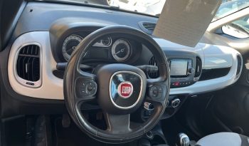 
									FIAT 500L pieno								