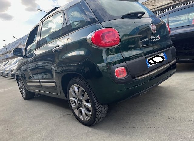 
								FIAT 500L TETTO APRIBILE E PANORAMICO pieno									