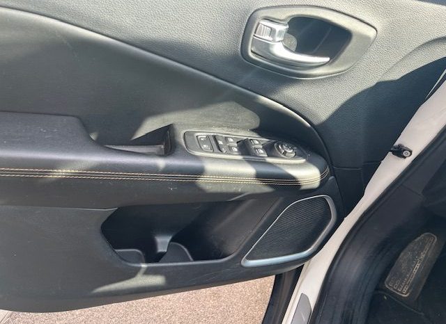 
								JEEP COMPASS LIMITED 1,6 MJ RETRO CAMERA, NAVIGATORE… pieno									