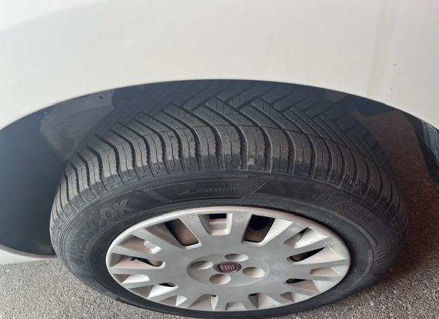 
								FIAT FIORINO pieno									