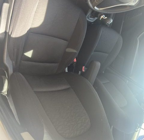 
								HYUNDAI IX20 1,4 DIESEL pieno									