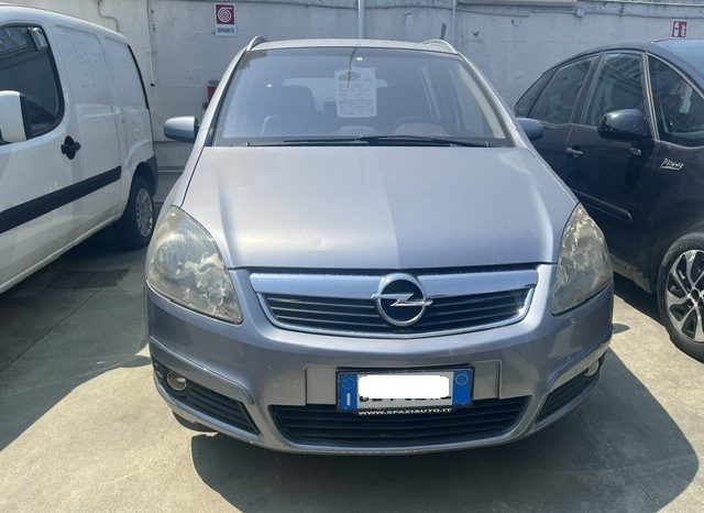 
								OPEL ZAFIRA pieno									