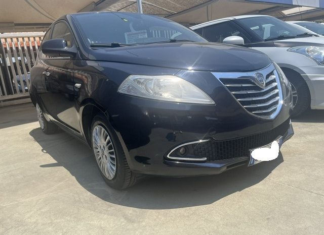 
								LANCIA YPSILON AUTOMATICA pieno									