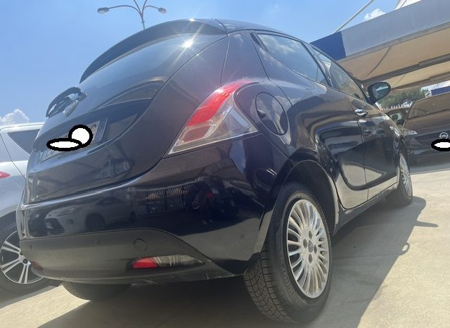 
								LANCIA YPSILON AUTOMATICA pieno									
