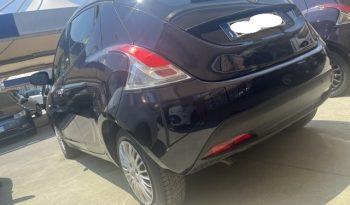 
									LANCIA YPSILON AUTOMATICA pieno								