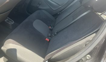 
									LANCIA YPSILON AUTOMATICA pieno								