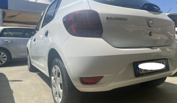 
									DACIA SANDERO 06/2017 pieno								
