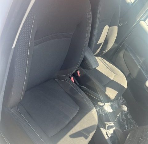 
								DACIA SANDERO 06/2017 pieno									