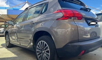 
									PEUGEOT 2008 pieno								