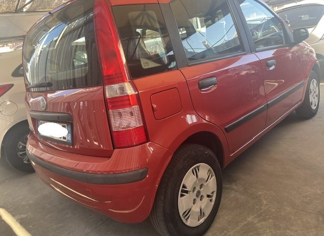 
								FIAT PANDA pieno									