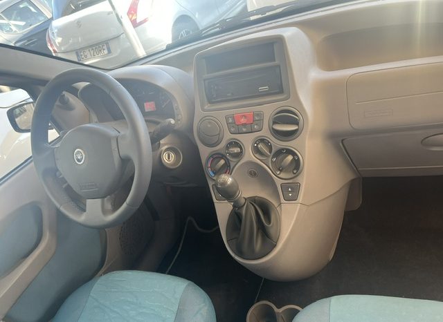 
								FIAT PANDA pieno									