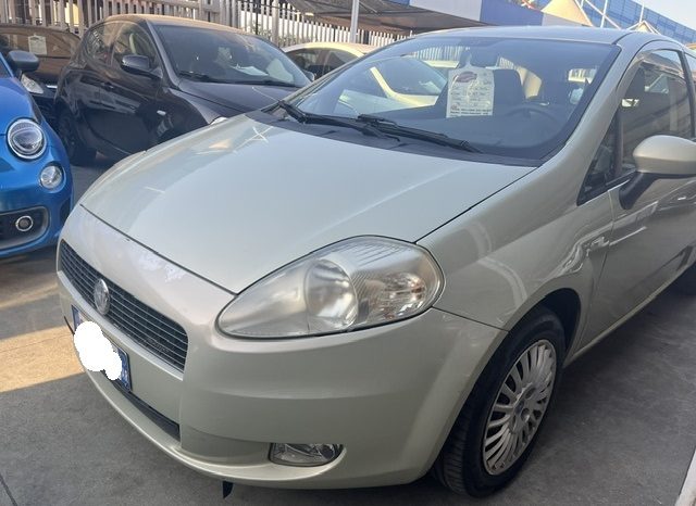 
								FIAT GRANDE PUNTO 1,3 MJ pieno									