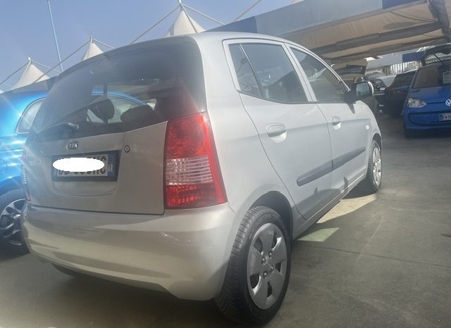 
								KIA PICANTO pieno									