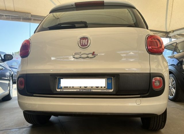 
								FIAT 500L pieno									