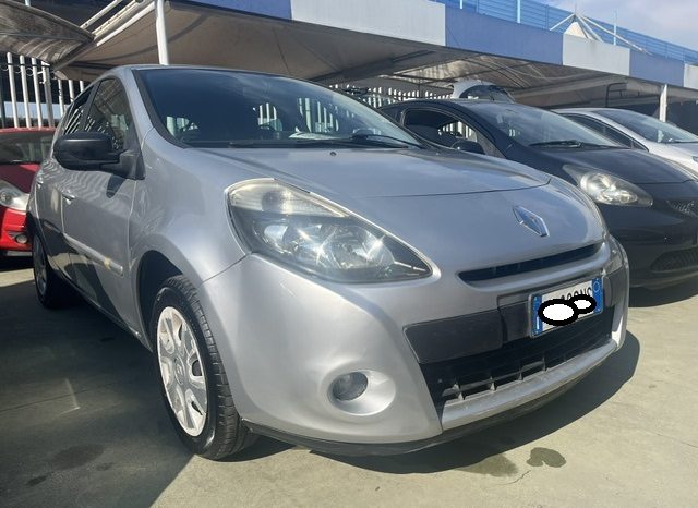 
								RENAULT CLIO GPL pieno									