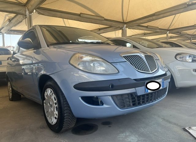 
								LANCIA YPSILON 1,2 pieno									
