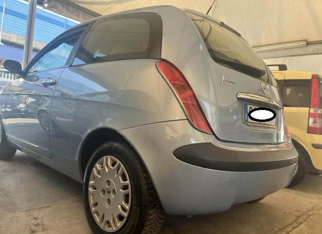 
								LANCIA YPSILON 1,2 pieno									