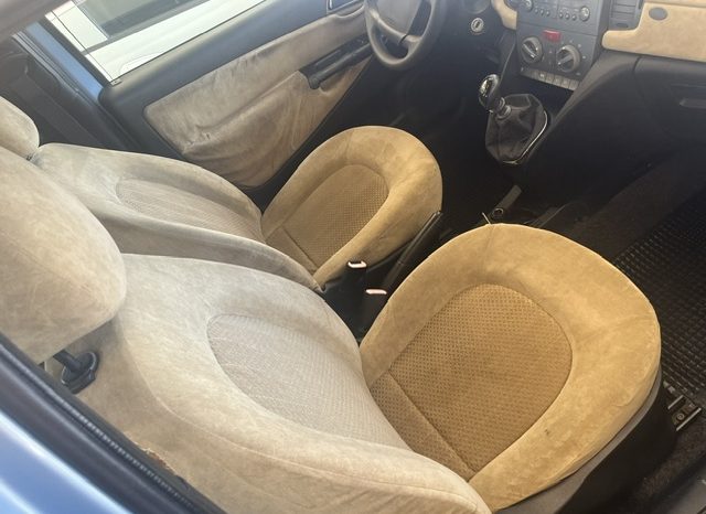 
								LANCIA YPSILON 1,2 pieno									