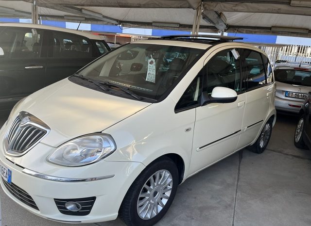 
								LANCIA MUSA 1,3 MJ TETTO APRIBILE E PANORAMICO pieno									