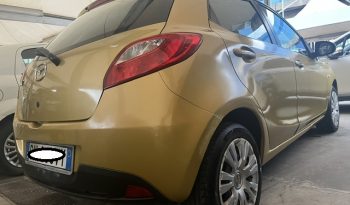 
									MAZDA 2 pieno								