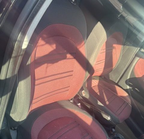 
								FIAT PUNTO EVO pieno									